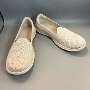 Skechers Womens Go Walk Lite Daisy Casual Shoes Sneakers Size 8 Slip On Goga Max